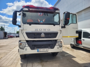 HOWO T5G 280 фургон з гідробортом